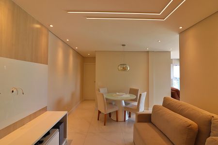 Apartamento à venda com 78m², 2 quartos e 2 vagasSala