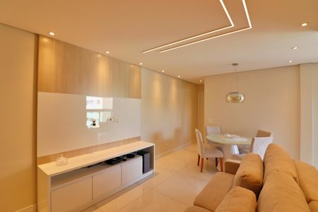 Apartamento à venda com 78m², 2 quartos e 2 vagasSala