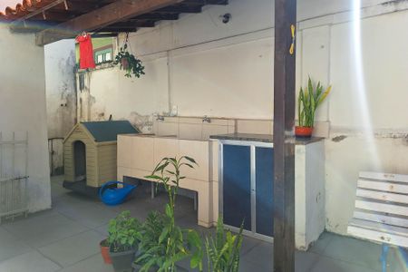 Casa à venda com 168m², 3 quartos e sem vagaÁrea de Serviço