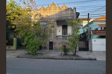 Casa à venda com 168m², 3 quartos e sem vagaFachada
