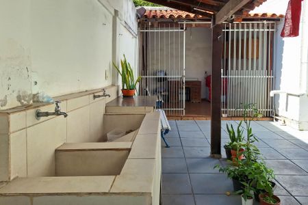 Casa à venda com 168m², 3 quartos e sem vagaÁrea de Serviço