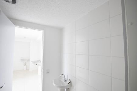 Apartamento à venda com 37m², 2 quartos e sem vaga Apartamento à venda com 37m², 2 quartos e sem vagaBanheiro