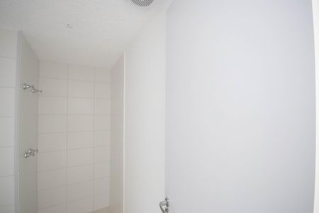 Apartamento à venda com 37m², 2 quartos e sem vaga Apartamento à venda com 37m², 2 quartos e sem vagaBanheiro