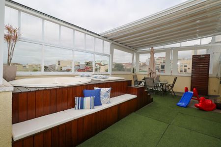 Apartamento à venda com 166m², 3 quartos e 2 vagas Apartamento à venda com 166m², 3 quartos e 2 vagasCobertura e Área Gourmet