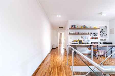 Casa à venda com 3 quartos, 193m² em Santo Amaro, São Paulo