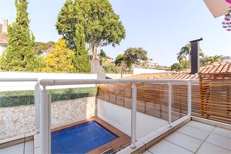 Casa à venda com 3 quartos, 193m² em Santo Amaro, São Paulo