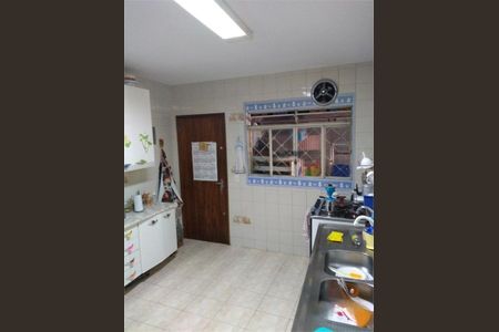 Casa à venda com 130m², 3 quartos e 4 vagas