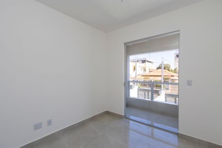 Casa à venda com 115m², 2 quartos e 1 vagaSuíte