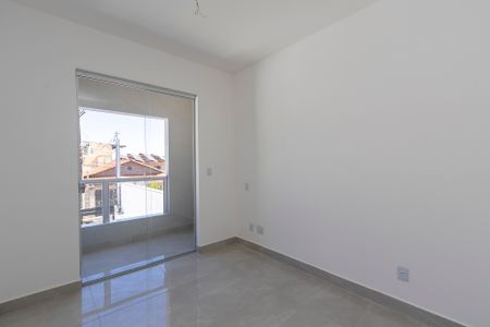 Suíte de casa à venda com 2 quartos, 115m² em Floramar, Belo Horizonte