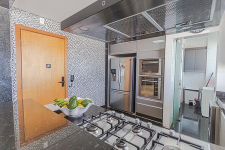 Apartamento à venda com 154m², 4 quartos e 3 vagasCozinha