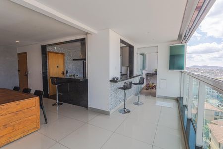 Apartamento à venda com 154m², 4 quartos e 3 vagasVaranda da Sala