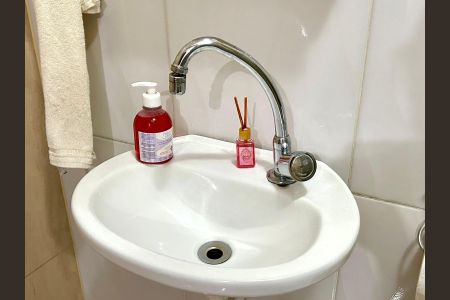 Casa para alugar com 400m², 2 quartos e 2 vagasBanheiro