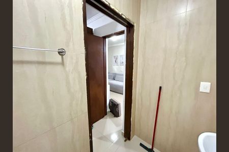 Casa para alugar com 400m², 2 quartos e 2 vagasBanheiro