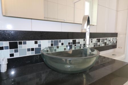 Apartamento à venda com 107m², 2 quartos e 3 vagasBanheiro 2