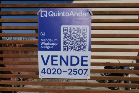 Casa de condomínio à venda com 40m², 2 quartos e 1 vagaPlaquinha 