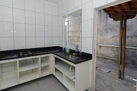 Casa de condomínio à venda com 40m², 2 quartos e 1 vagaCozinha