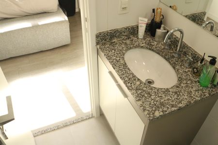 Apartamento à venda com 89m², 2 quartos e 2 vagasBanheiro da Suíte 1