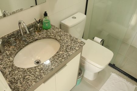 Apartamento à venda com 89m², 2 quartos e 2 vagasBanheiro da Suíte 1