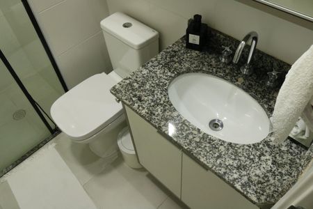 Apartamento à venda com 89m², 2 quartos e 2 vagasBanheiro da Suíte 2