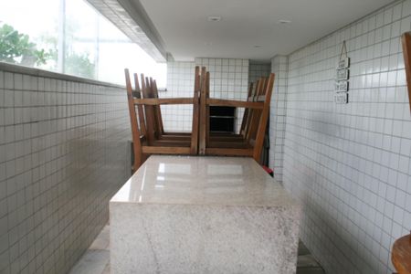 Apartamento para alugar com 75m², 2 quartos e 1 vagaÁrea comum - Churrasqueira