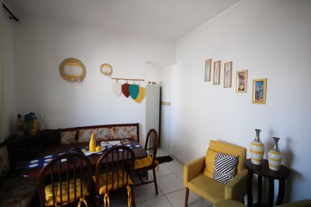 Apartamento para alugar com 75m², 2 quartos e 1 vagaSala