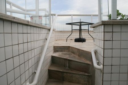 Apartamento para alugar com 75m², 2 quartos e 1 vagaÁrea comum - Piscina