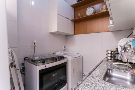 Apartamento para alugar com 72m², 2 quartos e 1 vaga Apartamento para alugar com 72m², 2 quartos e 1 vagaCozinha e Área de Serviço