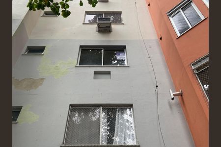 Apartamento à venda com 38m², 1 quarto e 1 vaga Apartamento à venda com 38m², 1 quarto e 1 vagaPlaca