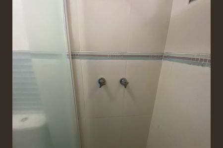 Apartamento à venda com 38m², 1 quarto e 1 vaga Apartamento à venda com 38m², 1 quarto e 1 vagaBanheiro Social