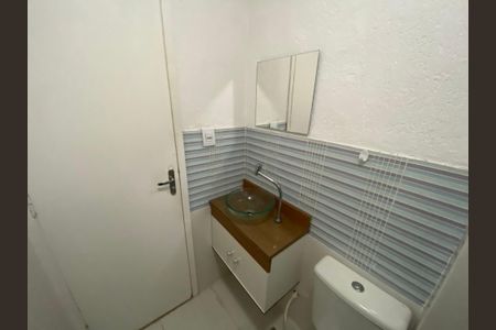 Apartamento à venda com 38m², 1 quarto e 1 vaga Apartamento à venda com 38m², 1 quarto e 1 vagaBanheiro Social