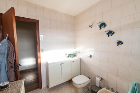 Casa à venda com 250m², 4 quartos e 4 vagasBanheiro