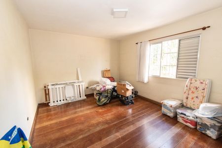 Casa à venda com 250m², 4 quartos e 4 vagasQuarto 2