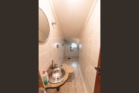 Casa à venda com 250m², 4 quartos e 4 vagasLavabo