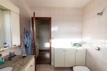 Casa à venda com 250m², 4 quartos e 4 vagasBanheiro