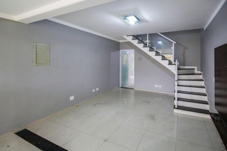 Casa para alugar com 103m², 3 quartos e 2 vagasSala