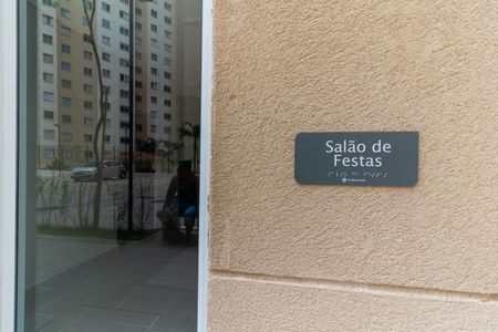 Apartamento para alugar com 35m², 2 quartos e sem vagaÁrea comum - Salão de festas