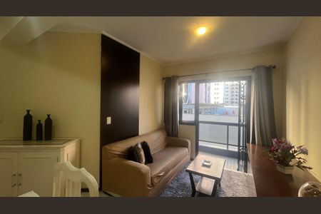 Apartamento à venda com 74m², 3 quartos e 1 vagaSala