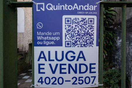 Casa à venda com 240m², 3 quartos e 2 vagasPlaquinha KBVE-61