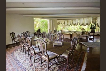 Casa à venda com 1350m², 5 quartos e 5 vagas