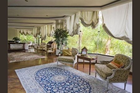 Casa à venda com 1350m², 5 quartos e 5 vagas