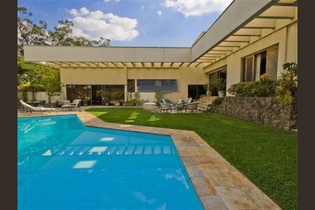 Casa à venda com 1350m², 5 quartos e 5 vagas