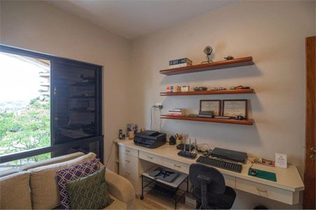 Apartamento à venda com 159m², 3 quartos e 3 vagas