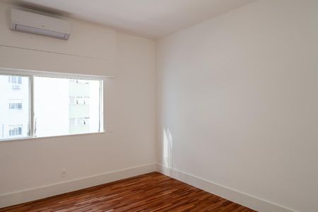 Apartamento à venda com 271m², 3 quartos e 2 vagas