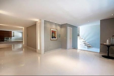 Casa à venda com 4 quartos, 345m² em Vila Ida, São Paulo