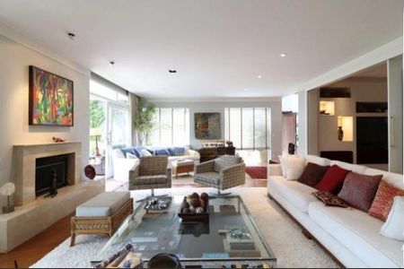 Casa à venda com 5 quartos, 515m² em Jardim Hipico, São Paulo