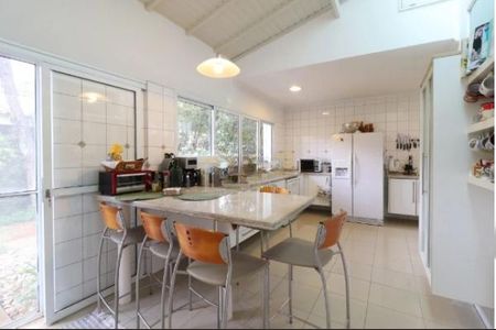 Casa à venda com 5 quartos, 515m² em Jardim Hipico, São Paulo