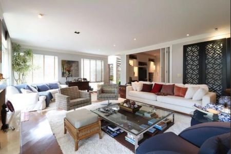 Casa à venda com 5 quartos, 515m² em Jardim Hipico, São Paulo