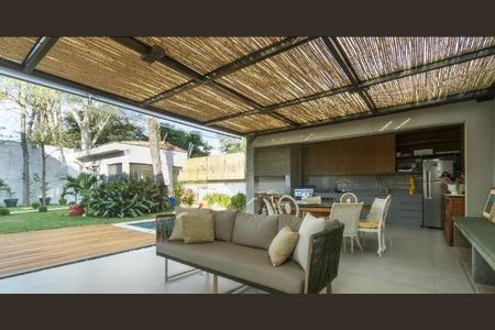 Casa à venda com 430m², 5 quartos e 3 vagas