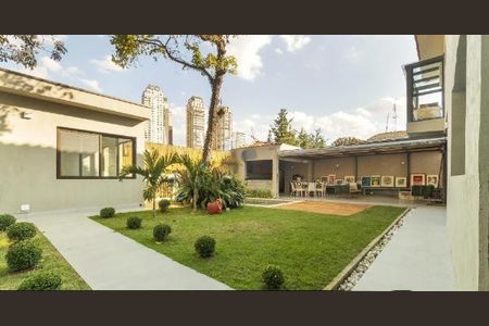Casa à venda com 430m², 5 quartos e 3 vagas