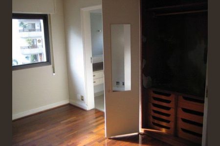 Apartamento à venda com 469m², 5 quartos e 4 vagas